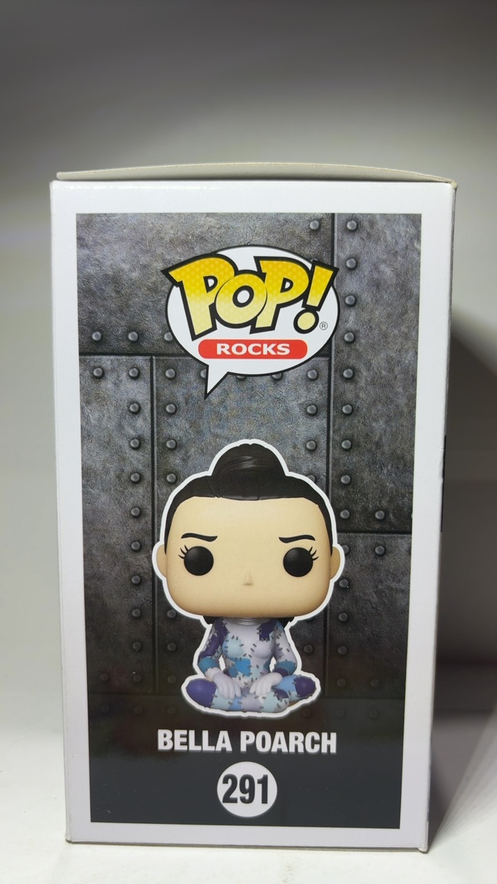 Bella Poarch - Image 3